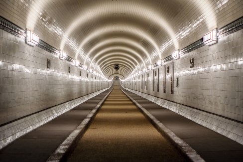 Alter Elbtunnel: Faszinierendes Wunderwerk unter der Elbe