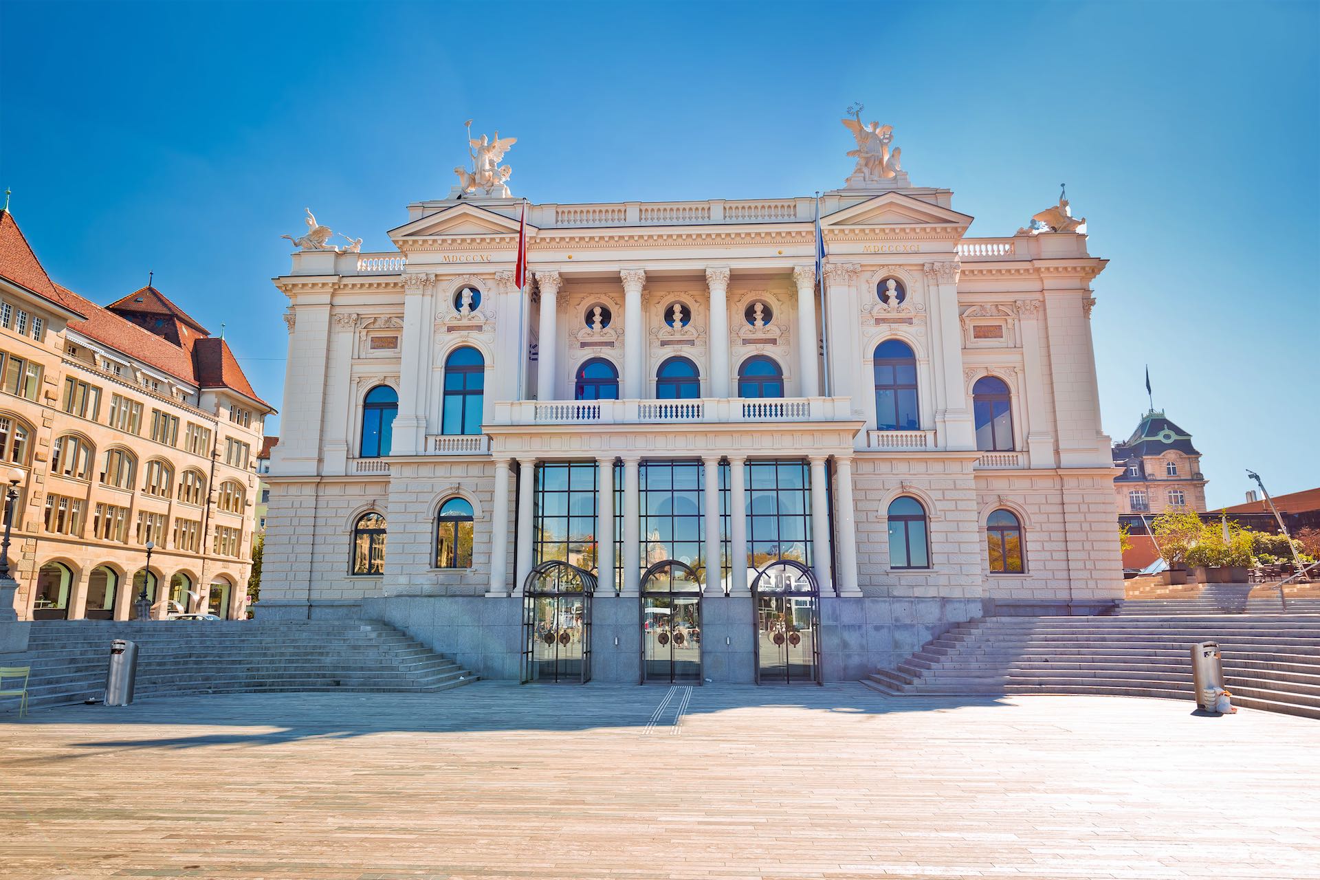 Opernhaus In Z rich HOME Of TRAVEL opernhaus-in-z-rich-home-of-travel