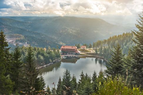Rundwanderung Mummelsee – Hornisgrinde im Schwarzwald