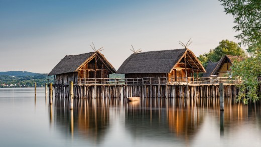 Pfahlbauten Unteruhldingen: Echte Zeitreise am Bodensee
