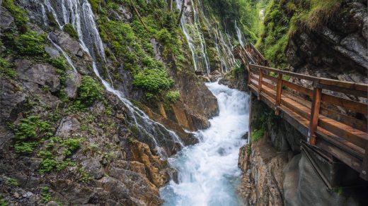 Wimbachklamm: Durch die wilde Schlucht bei Ramsau