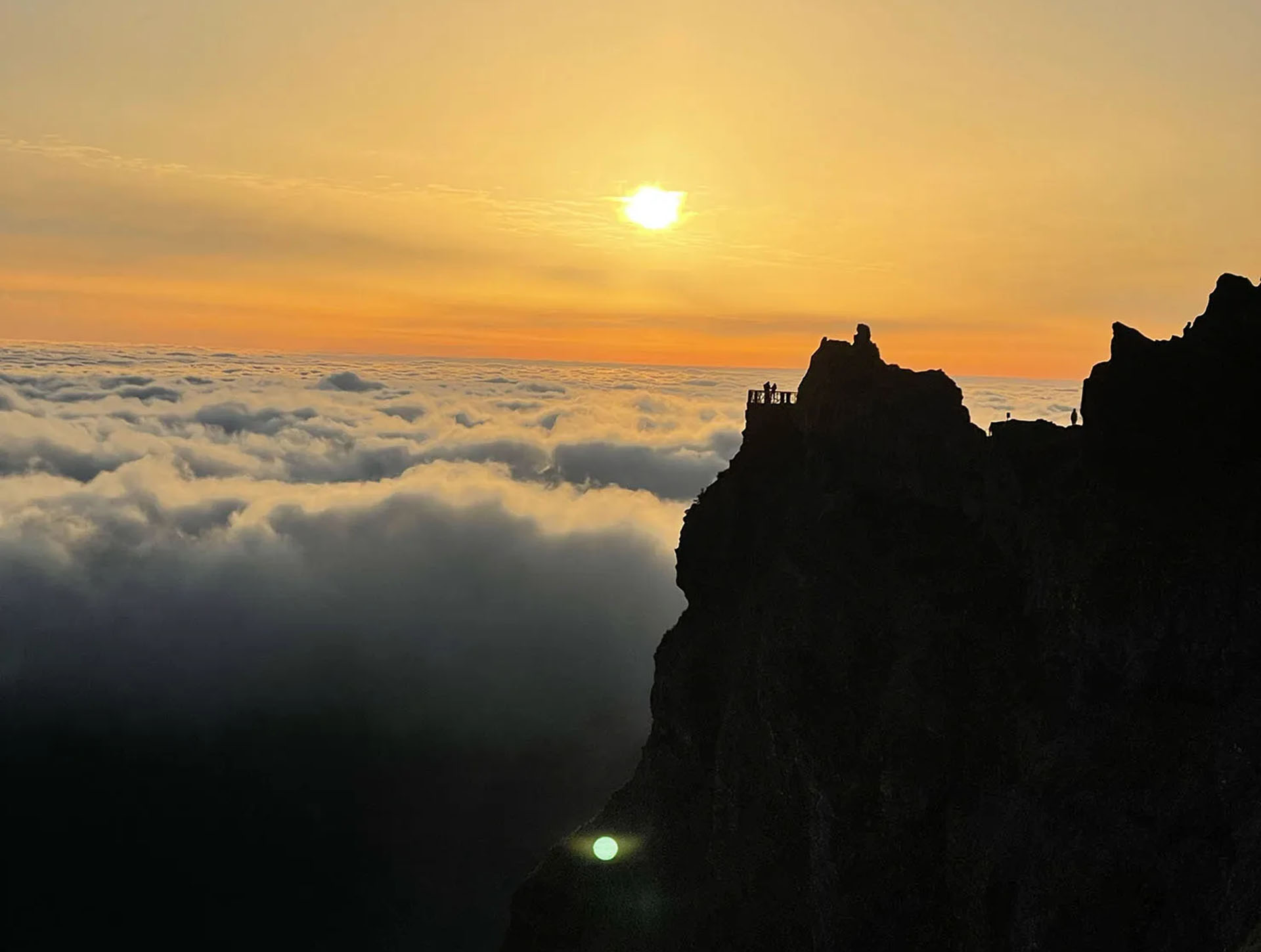 Sonnenaufgang am Pico do Arieiro auf Madeira HOME of TRAVEL