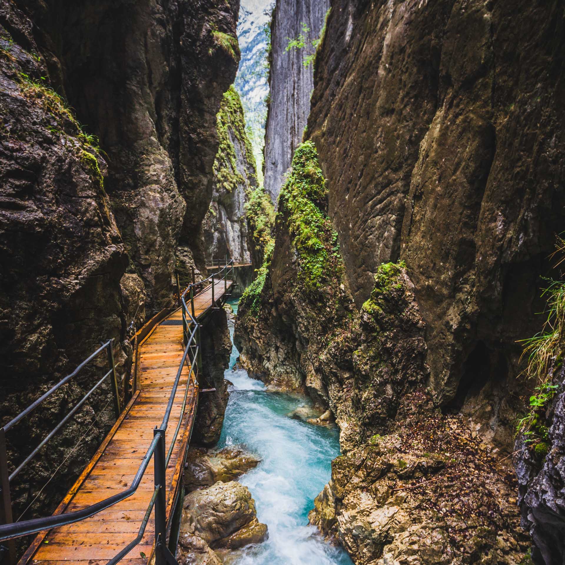 Leutascher Geisterklamm: Hoch über dem Wasserfallsteig
