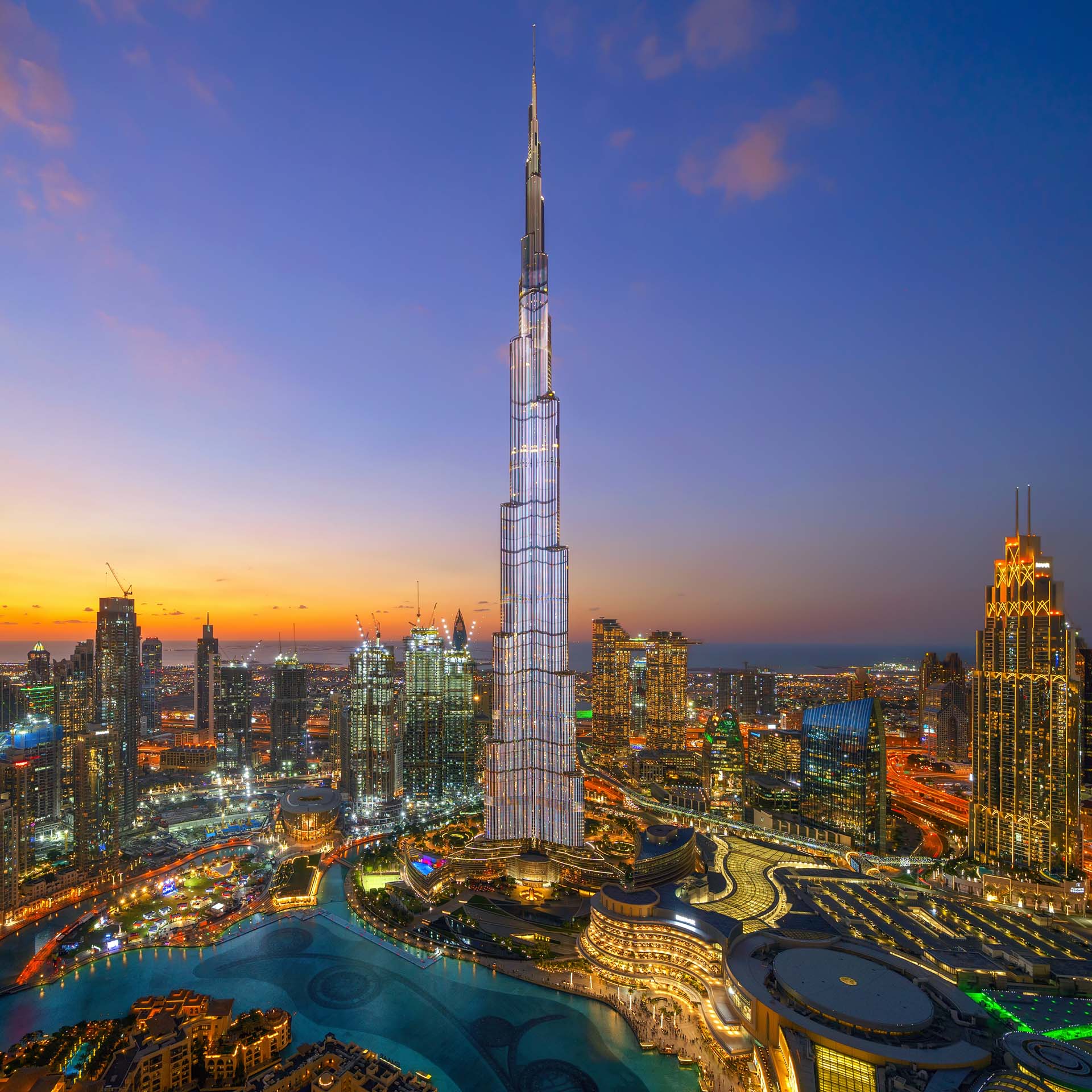 Burj Khalifa: Blick vom höchsten Gebäude der Welt (828 m)