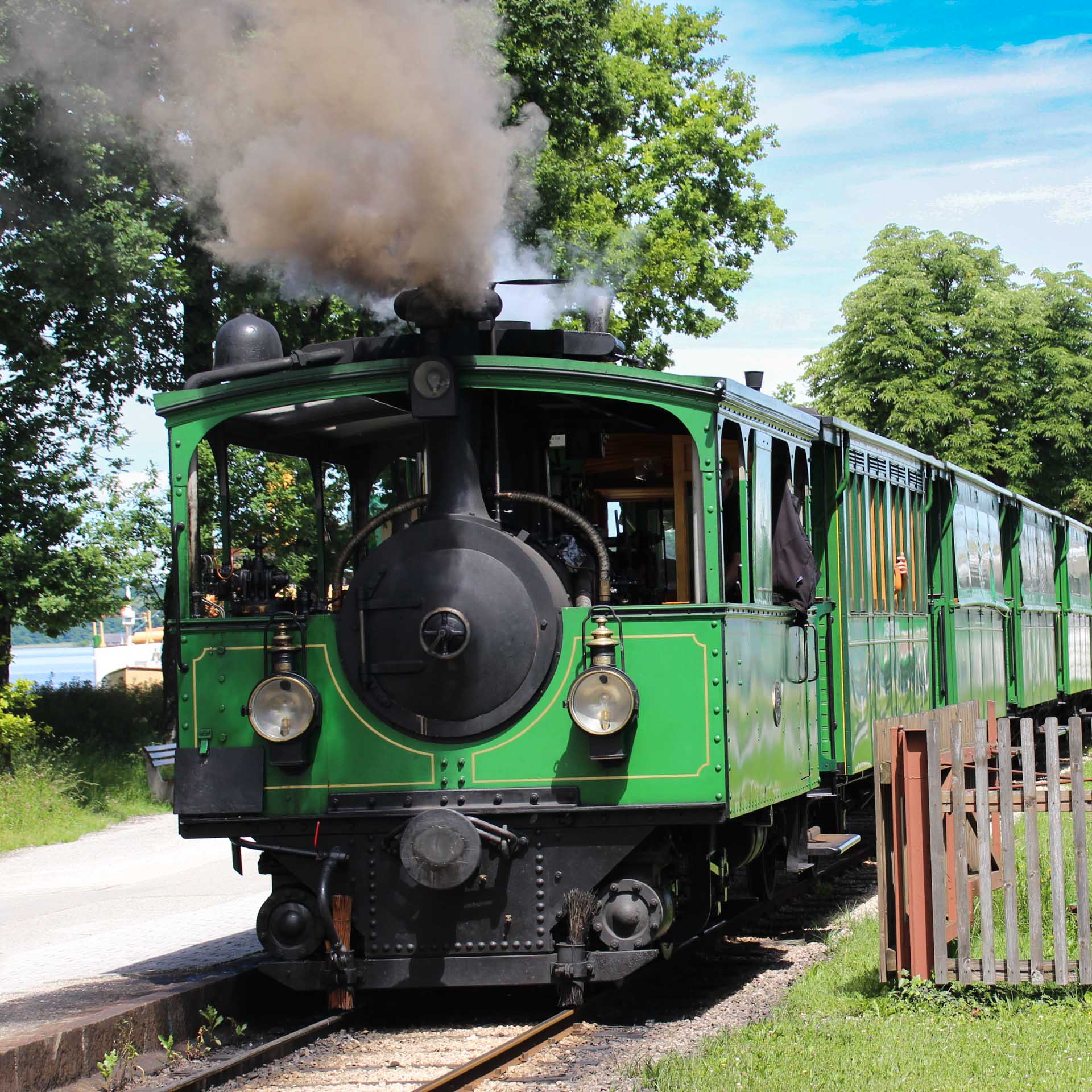 Chiemsee-Bahn: Zeitreise mit der Dampflok