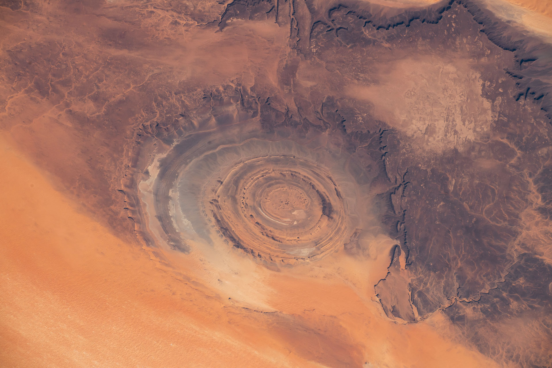 Richat-Struktur: Das Auge der Sahara in Mauretanien