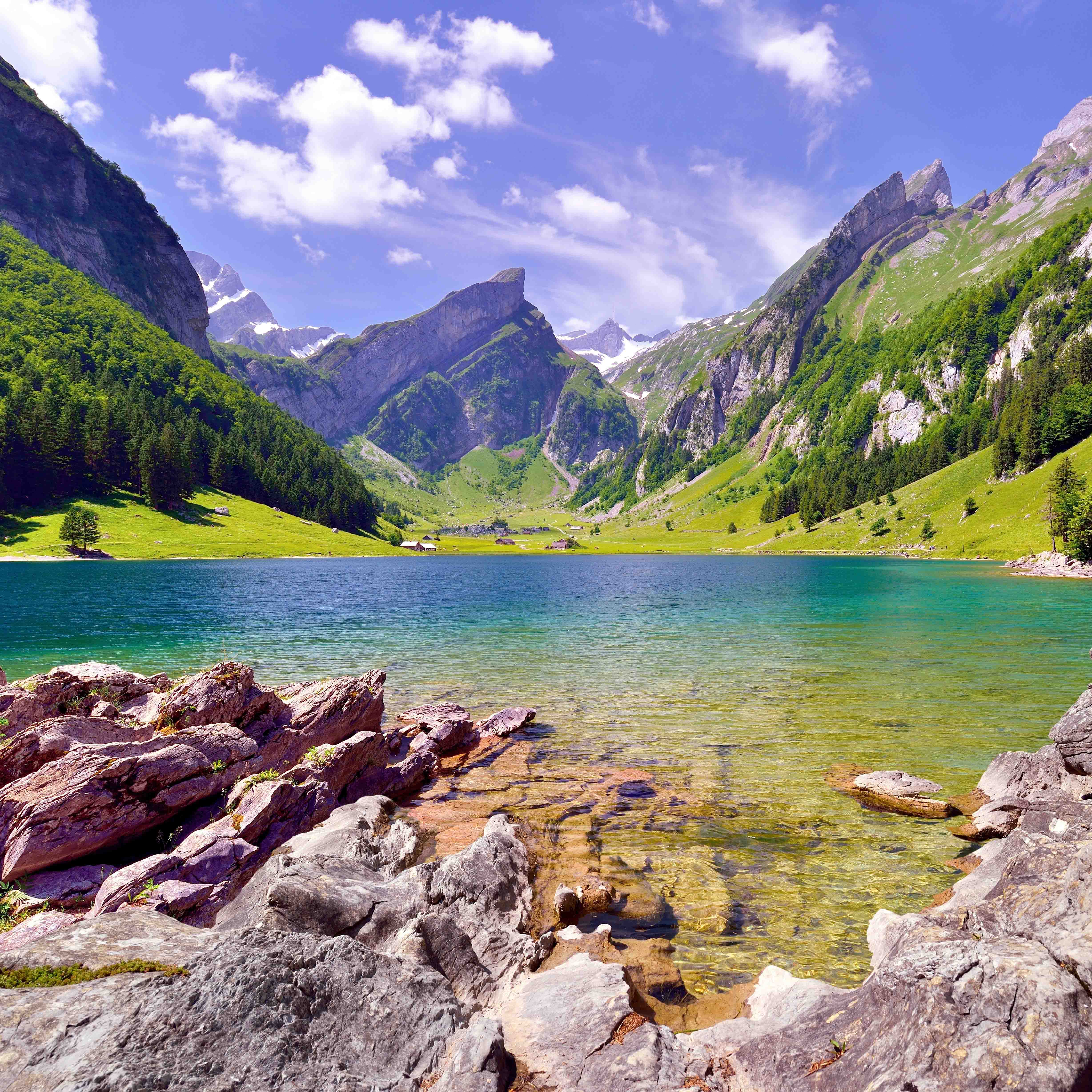 Seealpsee: Wanderung zum schönsten Bergsee im Alpstein