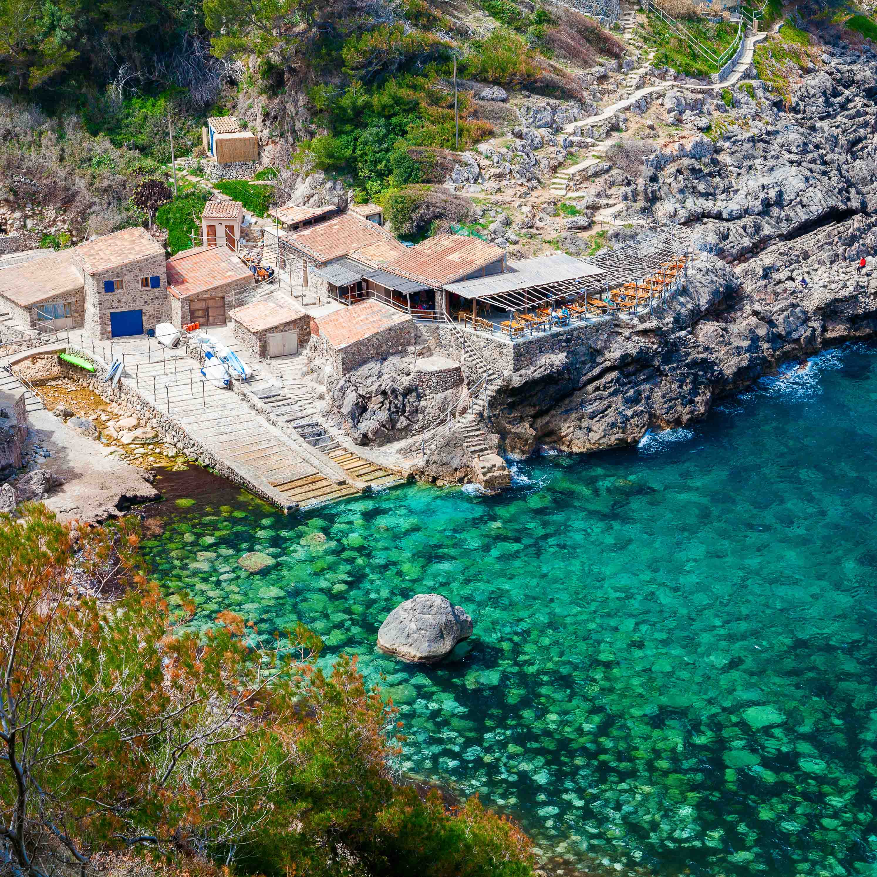 Rundwanderung zur malerischen Cala Deià auf Mallorca