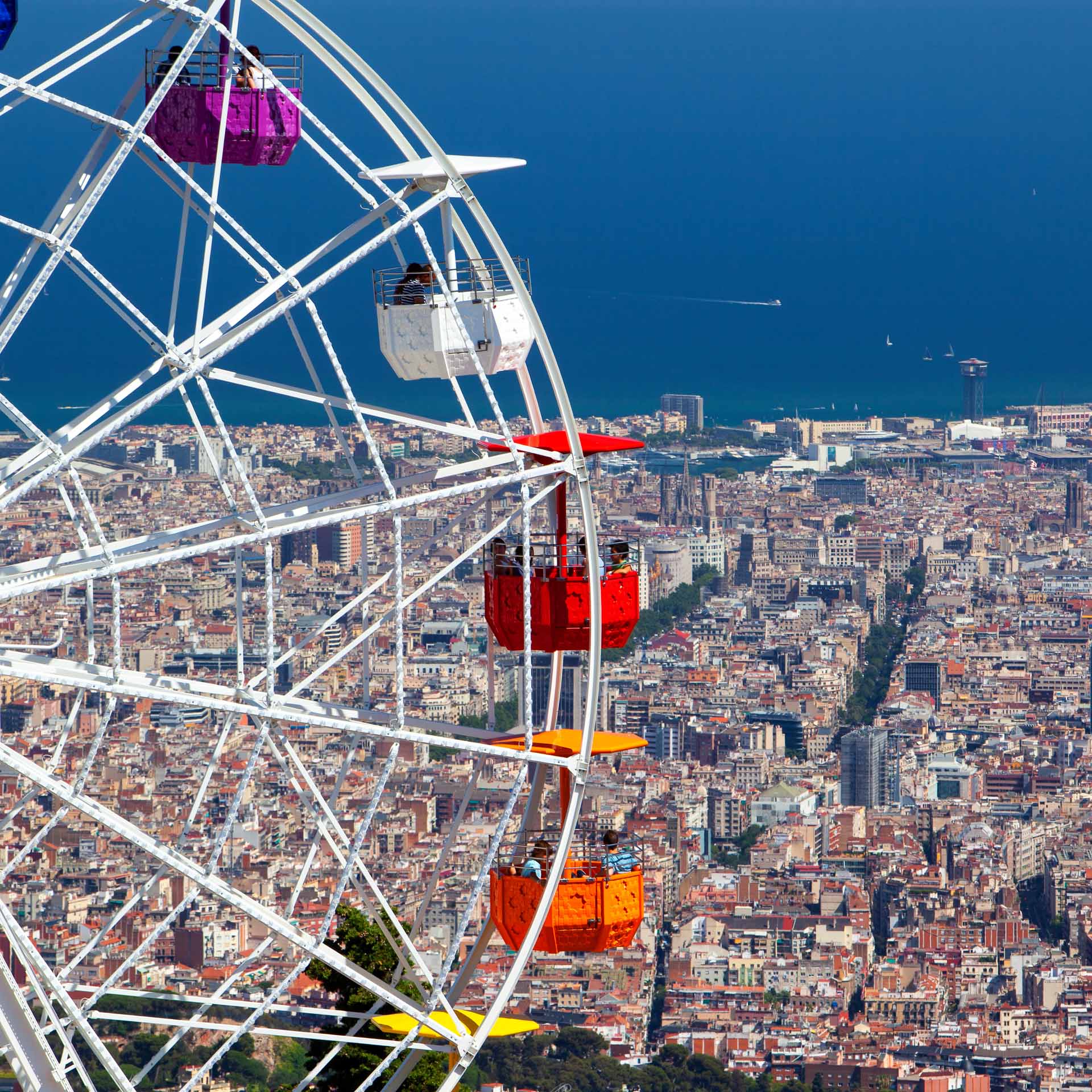 Tibidabo: Im Freizeitpark am Hausberg von Barcelona