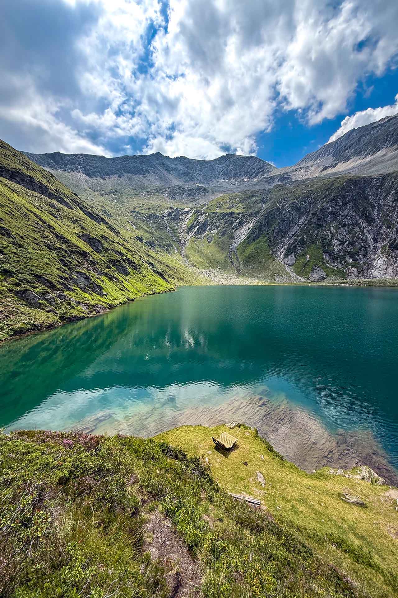 Malerischer Seebachsee: Wanderung in den Hohen Tauern