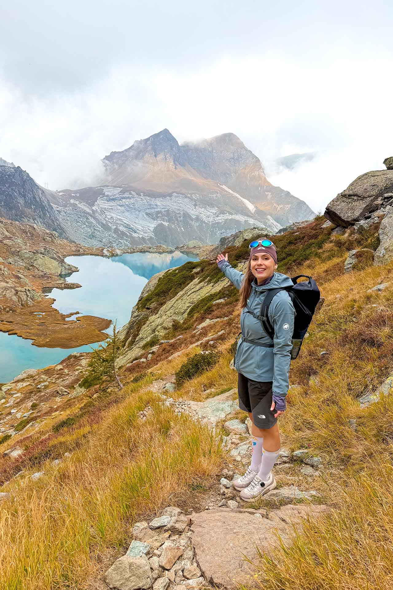 Traumhafte Wanderung im Tessin: 3 Bergseen, 2 Hütten